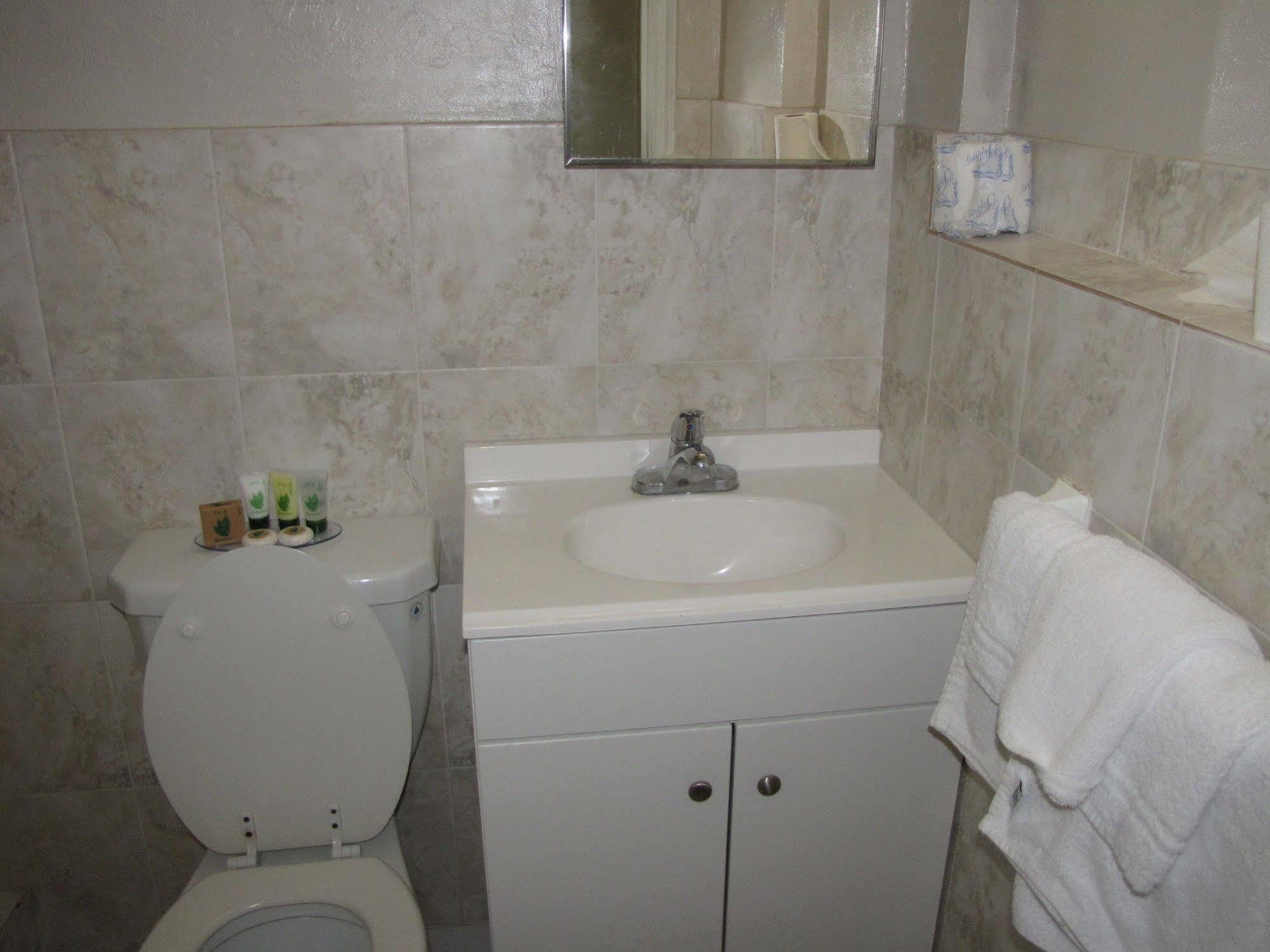 هومستيد A-1 Budget Motel المظهر الخارجي الصورة